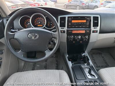 2006 Toyota 4Runner SR5   - Photo 11 - Orange, CA 92868