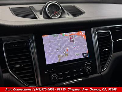 2018 Porsche Macan - Photo 17 - Orange, CA 92868