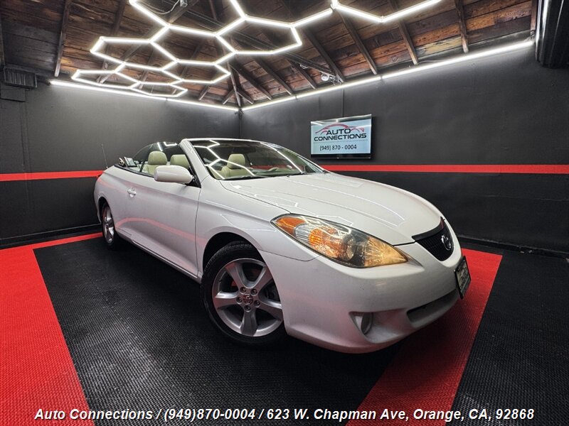 2005 Toyota Camry SLE V6  