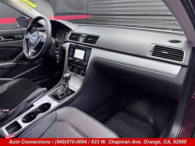 2013 Volkswagen Passat SE PZEV   - Photo 10 - Orange, CA 92868
