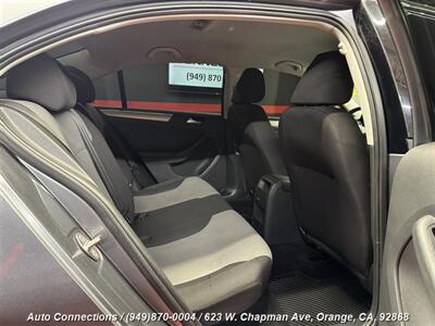 2018 Volkswagen Jetta 1.4T S   - Photo 8 - Orange, CA 92868