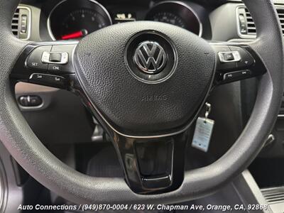2018 Volkswagen Jetta 1.4T S   - Photo 13 - Orange, CA 92868