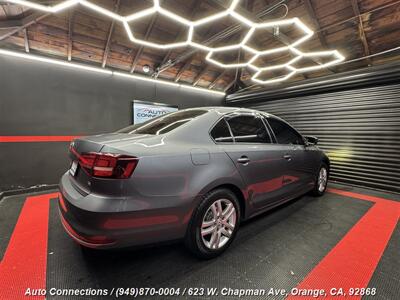2018 Volkswagen Jetta 1.4T S   - Photo 3 - Orange, CA 92868