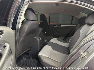 2018 Volkswagen Jetta 1.4T S   - Photo 9 - Orange, CA 92868