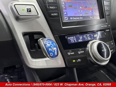 2013 Toyota Prius v Two - Photo 16 - Orange, CA 92868