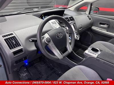 2013 Toyota Prius v Two - Photo 11 - Orange, CA 92868
