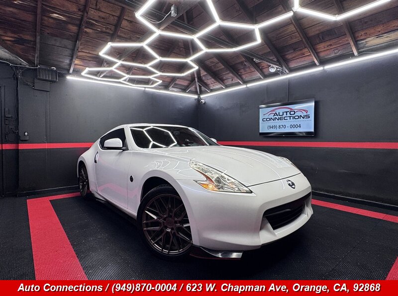 2009 Nissan 370Z Touring   - Photo 1 - Orange, CA 92868