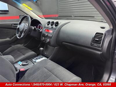 2011 Nissan Altima 2.5   - Photo 10 - Orange, CA 92868