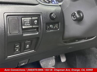 2013 Lexus IS 250C - Photo 19 - Orange, CA 92868