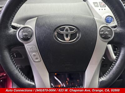 2014 Toyota Prius v Five - Photo 13 - Orange, CA 92868