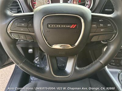 2015 Dodge Challenger SXT   - Photo 14 - Orange, CA 92868