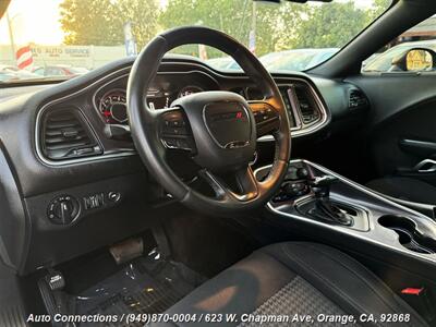 2015 Dodge Challenger SXT   - Photo 12 - Orange, CA 92868