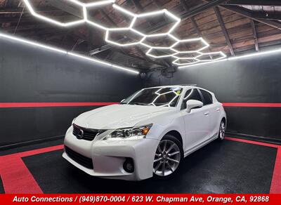 2013 Lexus CT 200h - Photo 2 - Orange, CA 92868