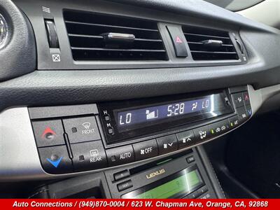 2013 Lexus CT 200h - Photo 17 - Orange, CA 92868