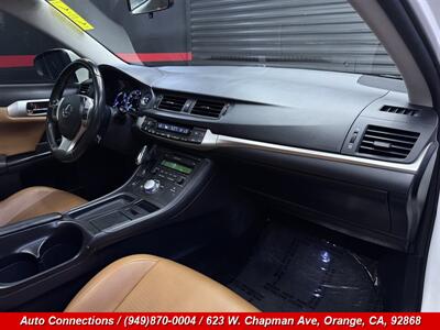 2013 Lexus CT 200h - Photo 10 - Orange, CA 92868
