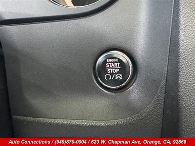 2013 Dodge Challenger R/T   - Photo 18 - Orange, CA 92868