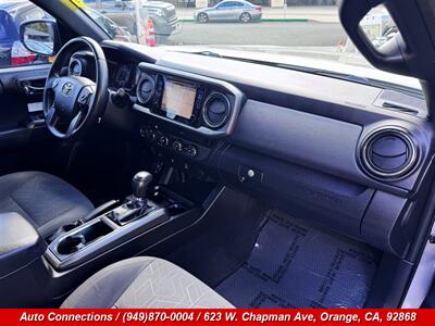 2016 Toyota Tacoma TRD Off-Road   - Photo 10 - Orange, CA 92868