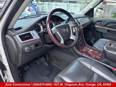 2013 Cadillac Escalade ESV Premium   - Photo 13 - Orange, CA 92868