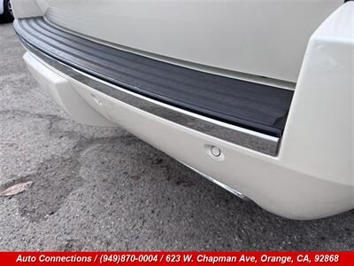 2013 Cadillac Escalade ESV Premium   - Photo 40 - Orange, CA 92868