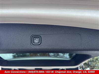 2013 Cadillac Escalade ESV Premium   - Photo 32 - Orange, CA 92868