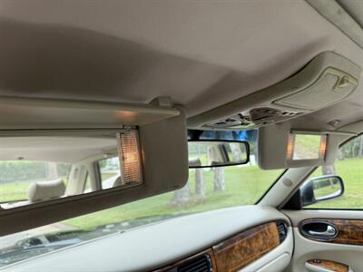 1998 Jaguar XJ8 Vanden Plas   - Photo 37 - Frostproof, FL 33843
