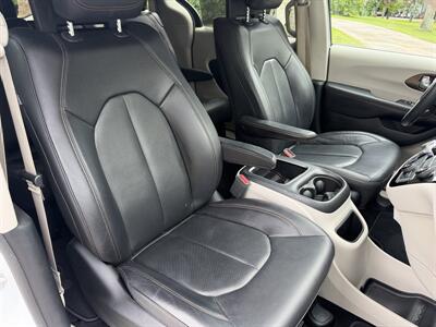 2018 Chrysler Pacifica Touring L Plus - Photo 16 - Frostproof, FL 33843