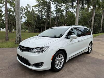 2018 Chrysler Pacifica Touring L Plus - Photo 3 - Frostproof, FL 33843