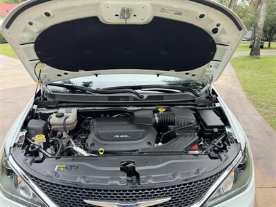 2018 Chrysler Pacifica Touring L Plus - Photo 88 - Frostproof, FL 33843