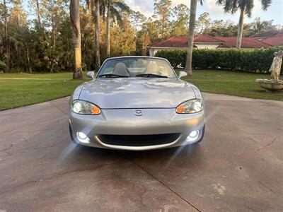 2005 Mazda MX-5 Miata LS   - Photo 9 - Frostproof, FL 33843