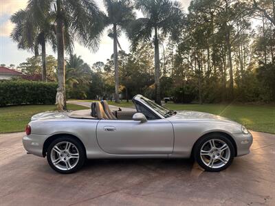 2005 Mazda MX-5 Miata LS   - Photo 7 - Frostproof, FL 33843