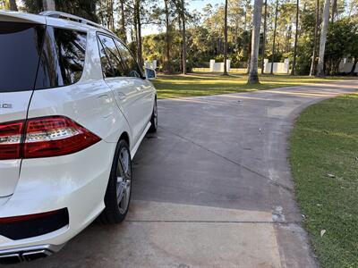 2012 Mercedes-Benz ML 63 AMG   - Photo 48 - Frostproof, FL 33843