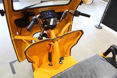 2026 TRICAMPO RANGER8X   - Photo 4 - Gilroy, CA 95020