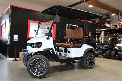 2026 SOLANA F 4P 2+2 CA STREET LEGAL
