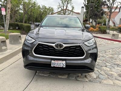 2020 Toyota Highlander L   - Photo 2 - San Juan Capistrano, CA 92675