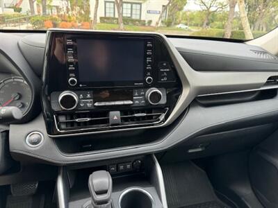 2020 Toyota Highlander L   - Photo 12 - San Juan Capistrano, CA 92675