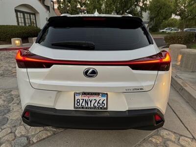 2022 Lexus UX 250h   - Photo 2 - San Juan Capistrano, CA 92675