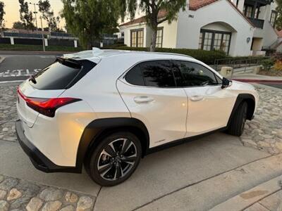 2022 Lexus UX 250h   - Photo 25 - San Juan Capistrano, CA 92675