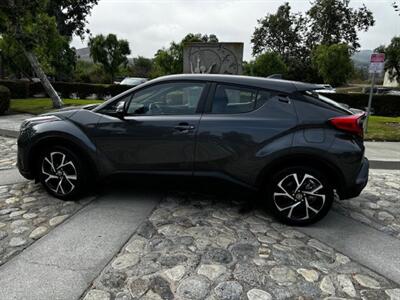 2022 Toyota C-HR XLE   - Photo 5 - San Juan Capistrano, CA 92675