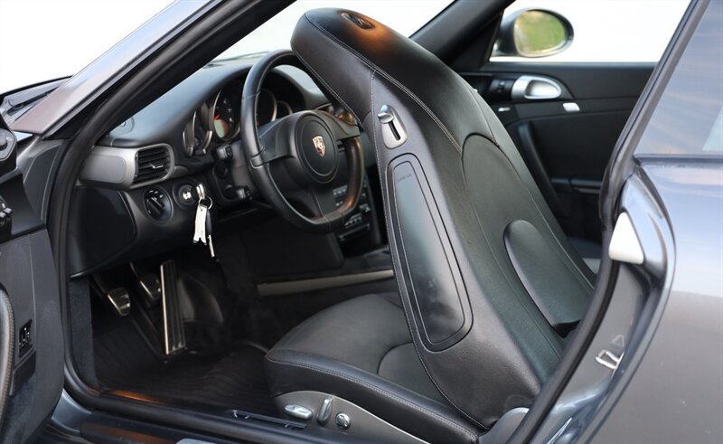 2011 Porsche 911 Carrera - Photo 42