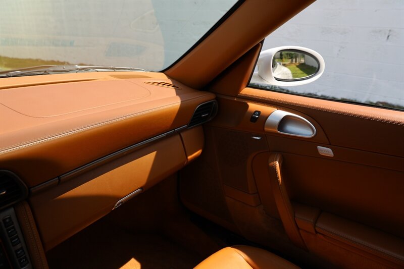 2006 Porsche 911 Carrera - Photo 55