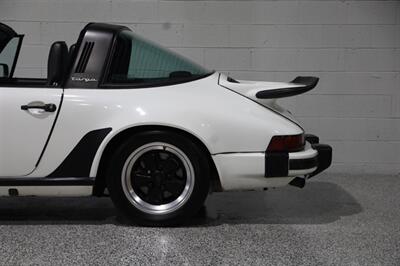 1985 Porsche 911 Carrera Targa   - Photo 10 - Charlotte, NC 28206