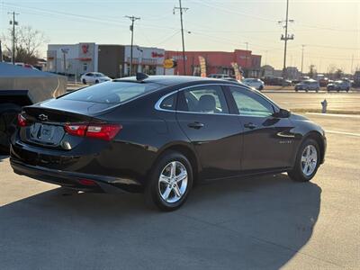 2022 Chevrolet Malibu LS 50000 Miles   - Photo 11 - Wylie, TX 75098