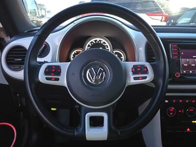 2018 Volkswagen Beetle 2.0T SE - Photo 9 - Wylie, TX 75098