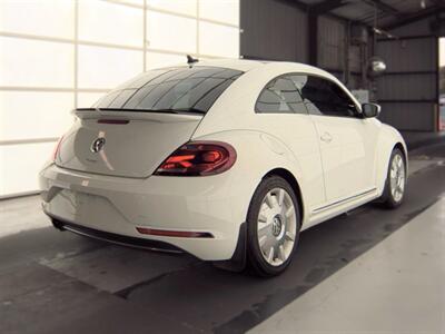 2018 Volkswagen Beetle 2.0T SE - Photo 16 - Wylie, TX 75098