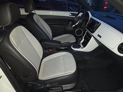 2018 Volkswagen Beetle 2.0T SE - Photo 11 - Wylie, TX 75098