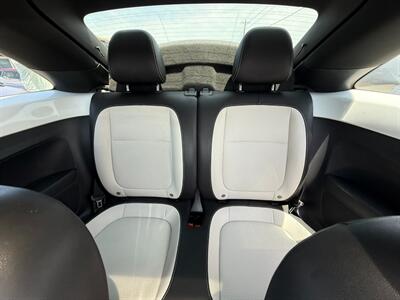2018 Volkswagen Beetle 2.0T SE   - Photo 12 - Wylie, TX 75098