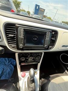 2018 Volkswagen Beetle 2.0T SE   - Photo 21 - Wylie, TX 75098