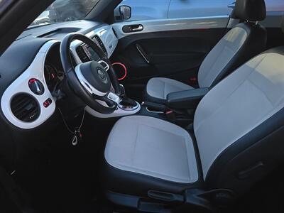 2018 Volkswagen Beetle 2.0T SE - Photo 12 - Wylie, TX 75098