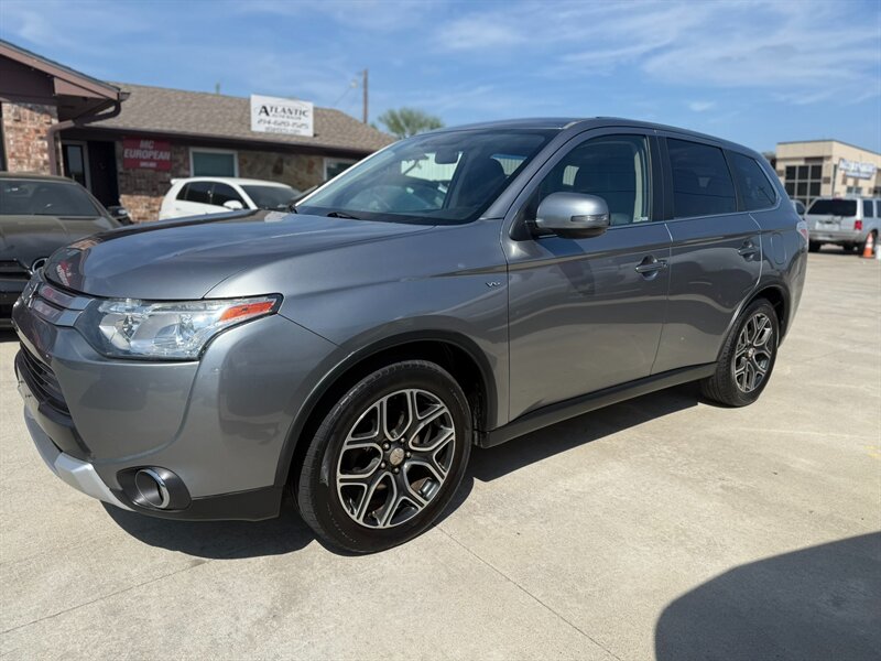 2015 Mitsubishi Outlander GT 7 SEATER  