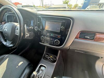 2015 Mitsubishi Outlander GT 7 SEATER   - Photo 22 - Wylie, TX 75098